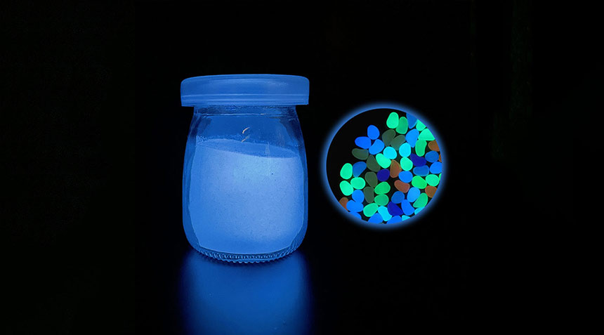 Violet glow in the dark powder for pebbles